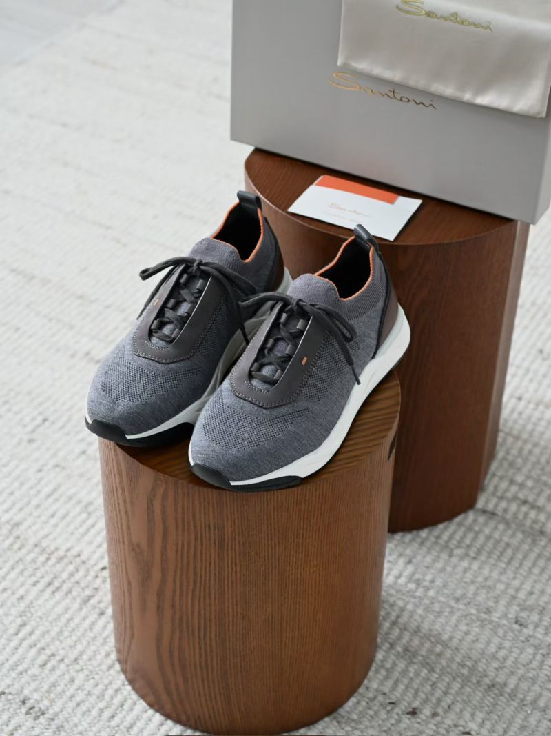 Серые мужские слипоны Santoni с белой подошвой