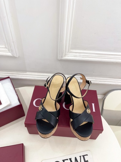 Сандалии Gucci