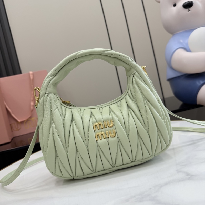 Сумка Miu Miu с ручкой и ремнем