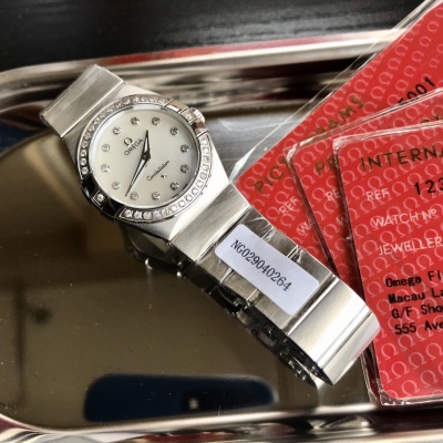 Часы Omega