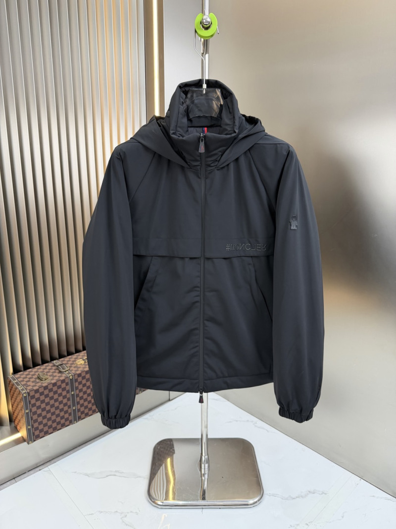 Пуховик Moncler