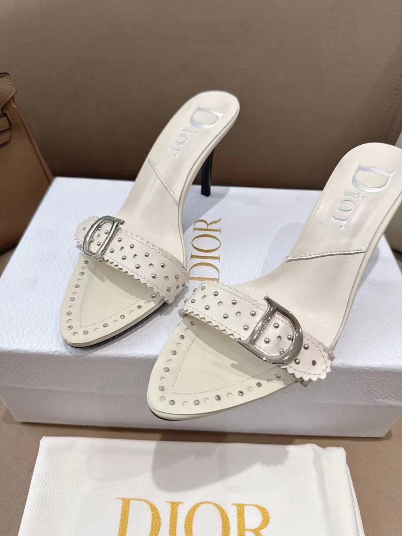 Женские сандалии Dior с логотипом CD и шипами