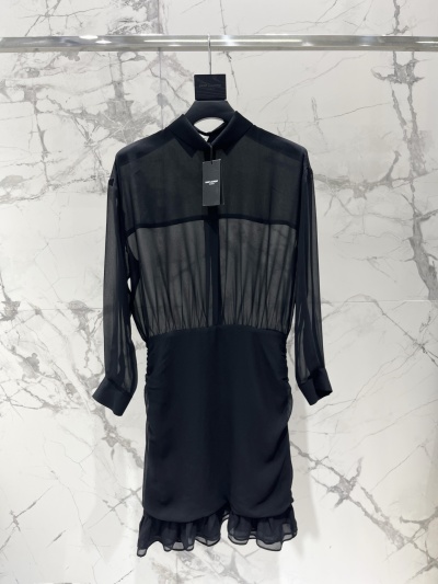 Вечернее платье Saint Laurent из шифона с высоким воротом и оборками