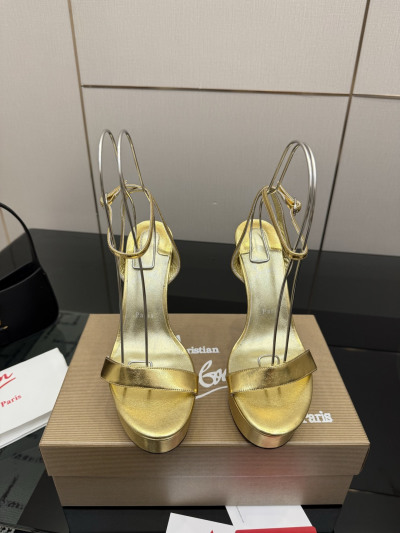 Туфли женские Christian Louboutin золотые