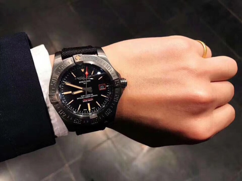 Часы Breitling
