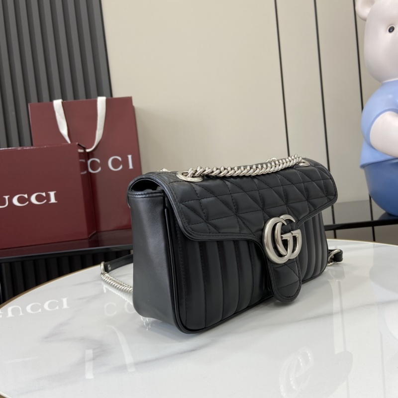 Черная сумка Gucci с цепочкой и логотипом GG