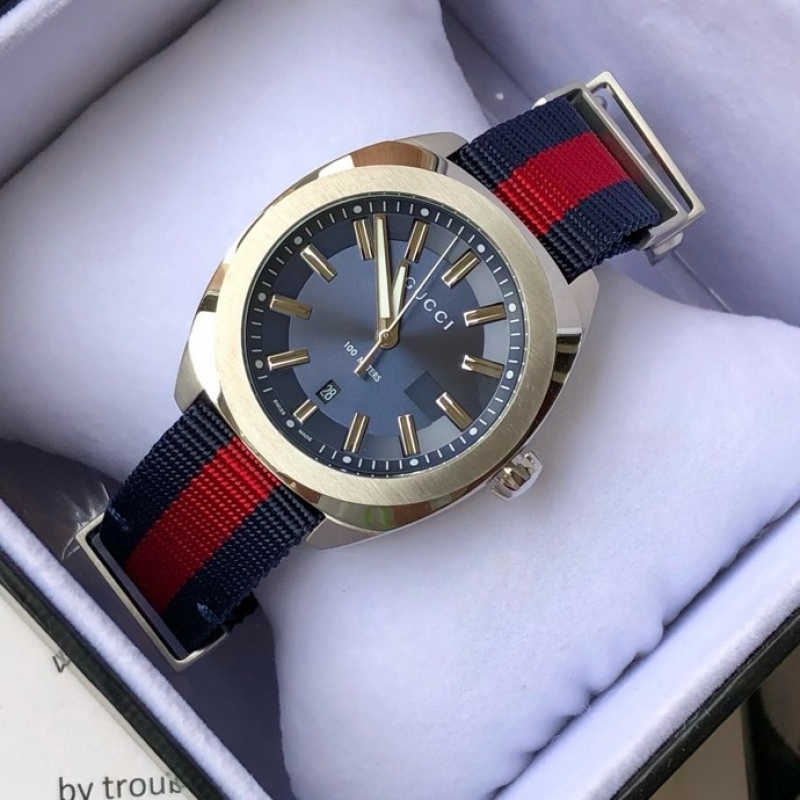 Часы Gucci