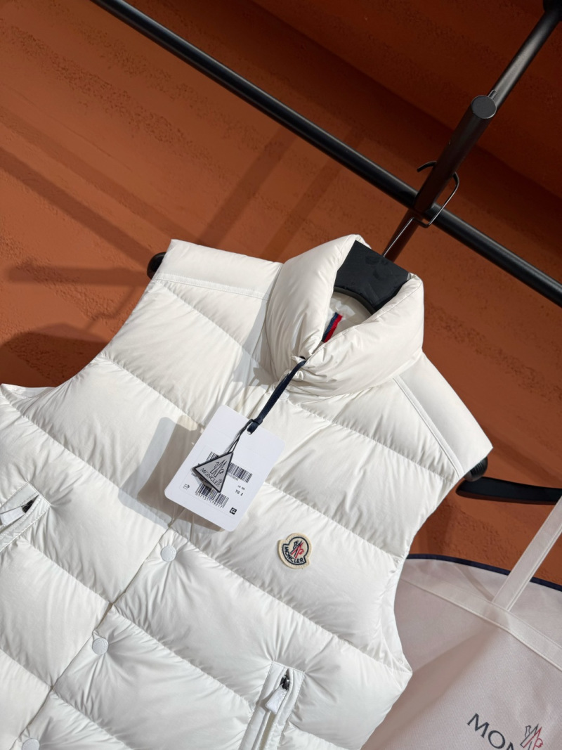 Жилет Moncler