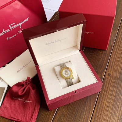 Часы Ferragamo