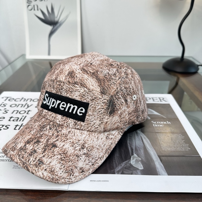 Кепка с вышивкой Supreme