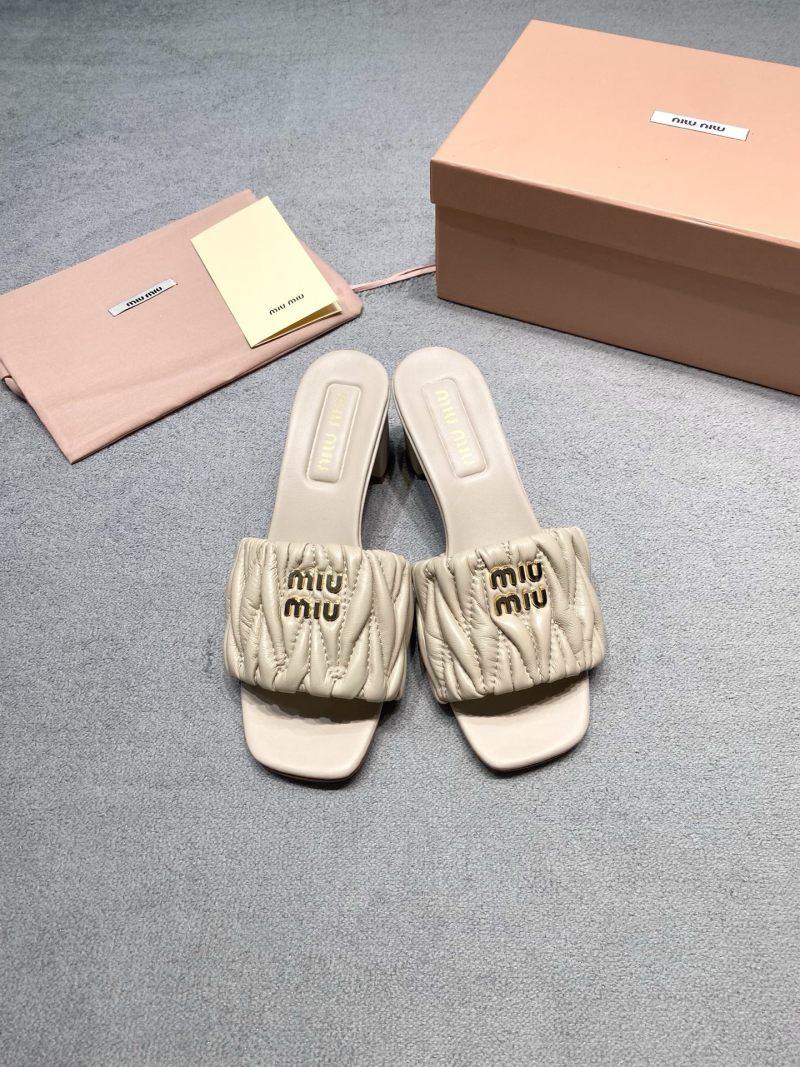 Женские босоножки на высоком каблуке из натуральной кожи Miu Miu