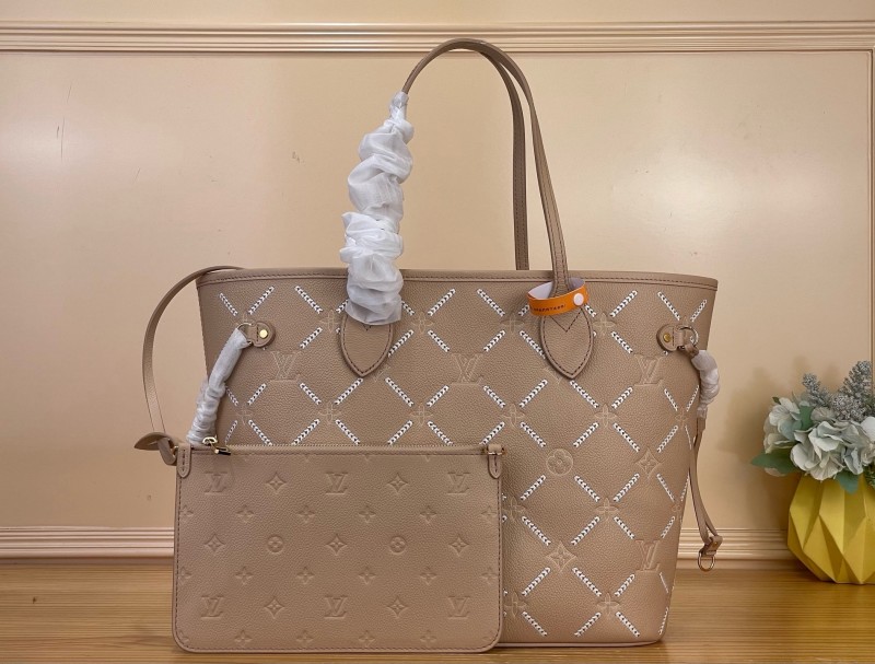Сумка Louis Vuitton Neverfull с монограммой