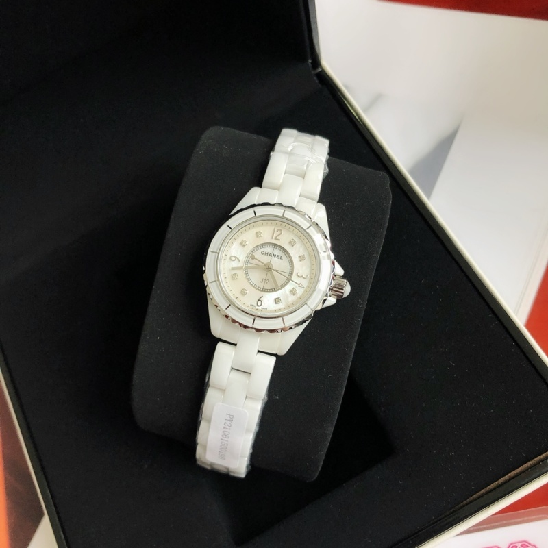 Часы Chanel