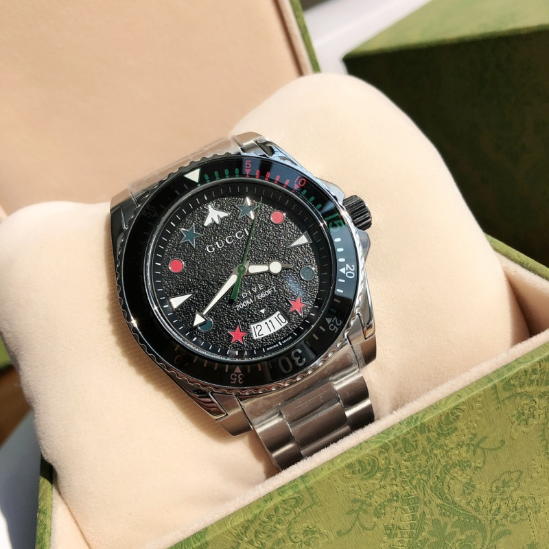 Часы Gucci