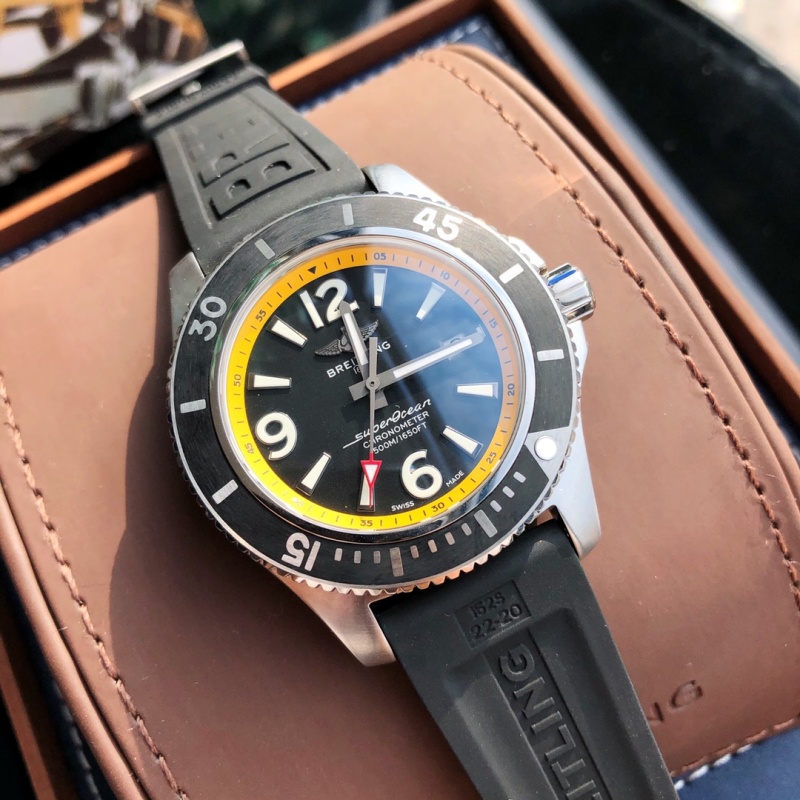 Часы Breitling