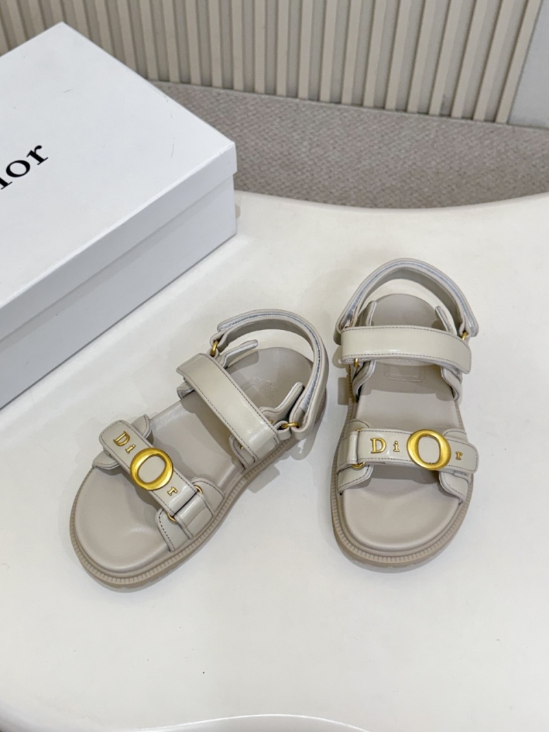 Сандалии женские Dior из натуральной кожи с медальоном