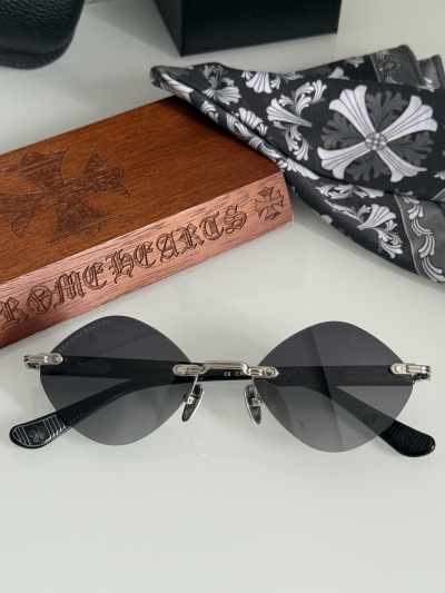 Солнцезащитные очки Chrome Hearts Deep III