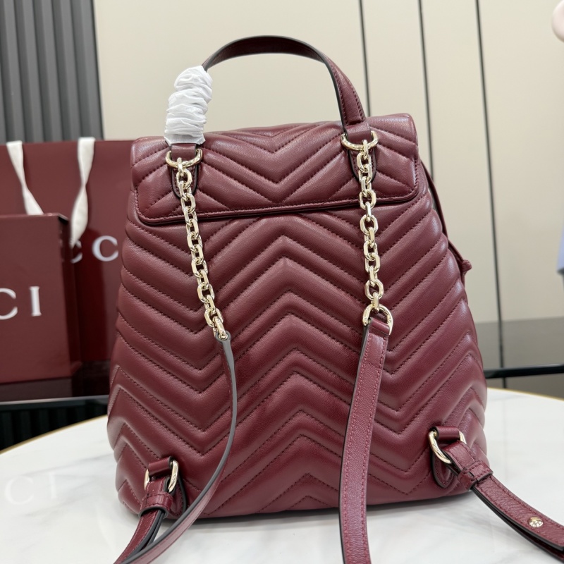 Рюкзак Gucci с квилтингом и золотым логотипом