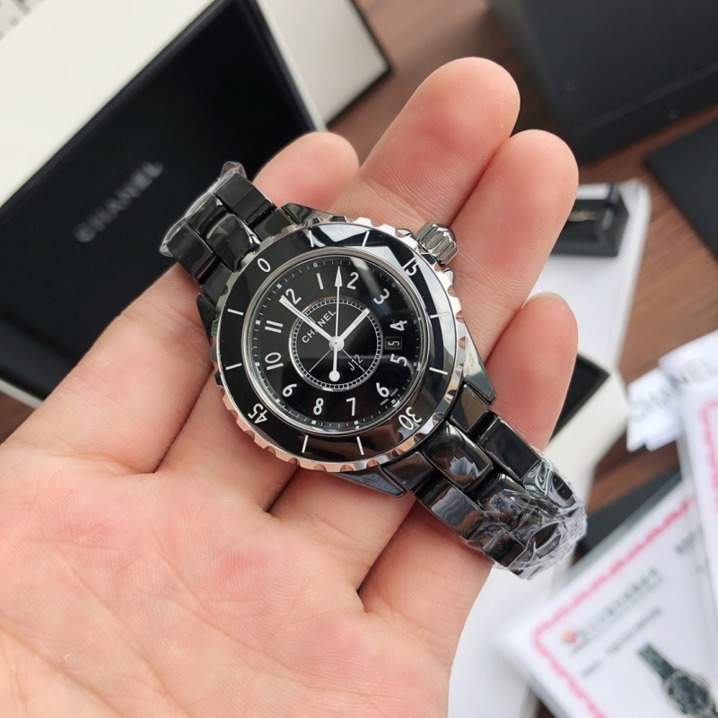 Часы Chanel