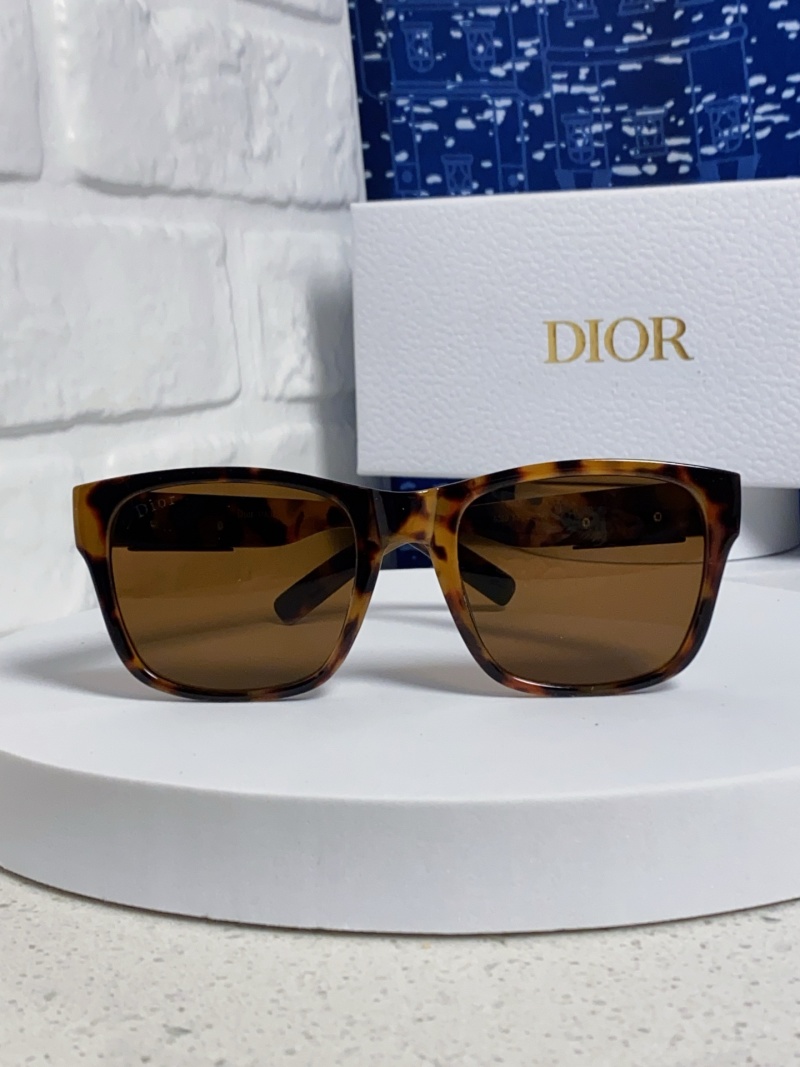 Солнцезащитные очки Dior классические квадратные