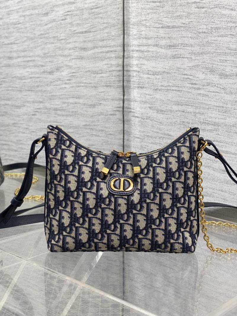 Сумка Dior с монограммой и цепочкой