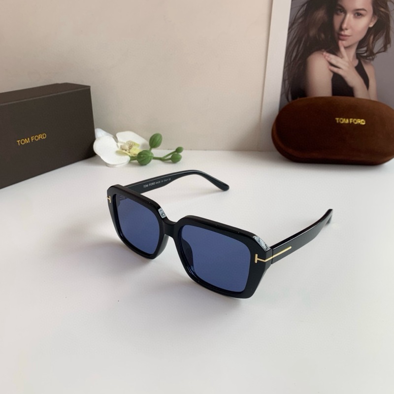 Очки Tom Ford с затемненными линзами