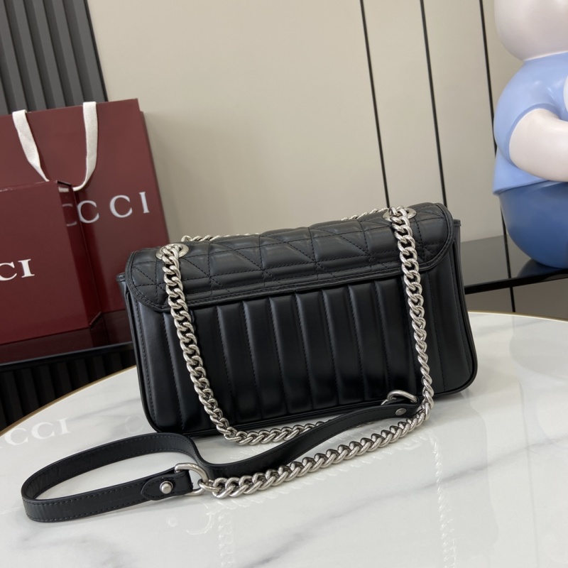 Черная сумка Gucci с цепочкой и логотипом GG