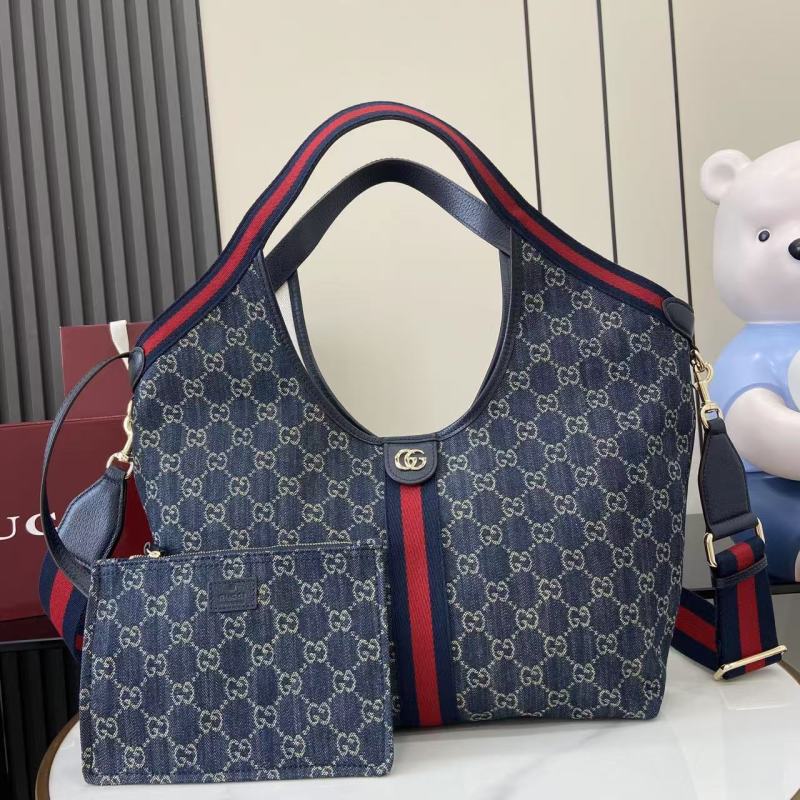 Сумка Gucci с принтом и кошельком