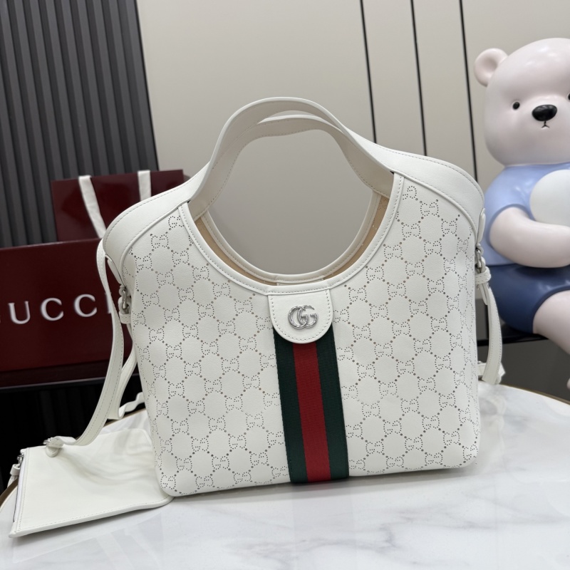 Сумка Gucci с монограммой и ремешком