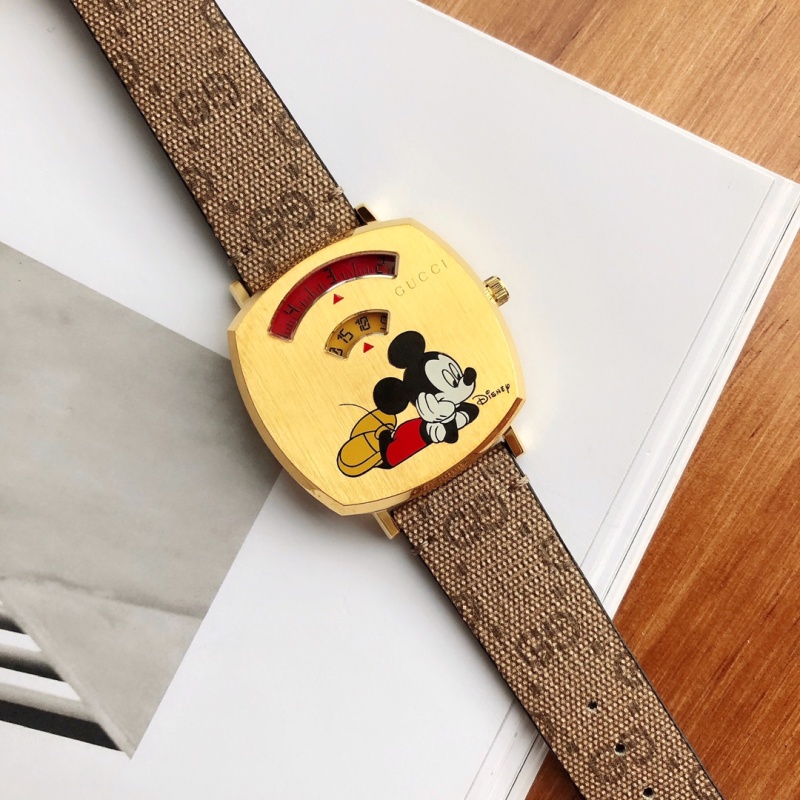 Часы Gucci