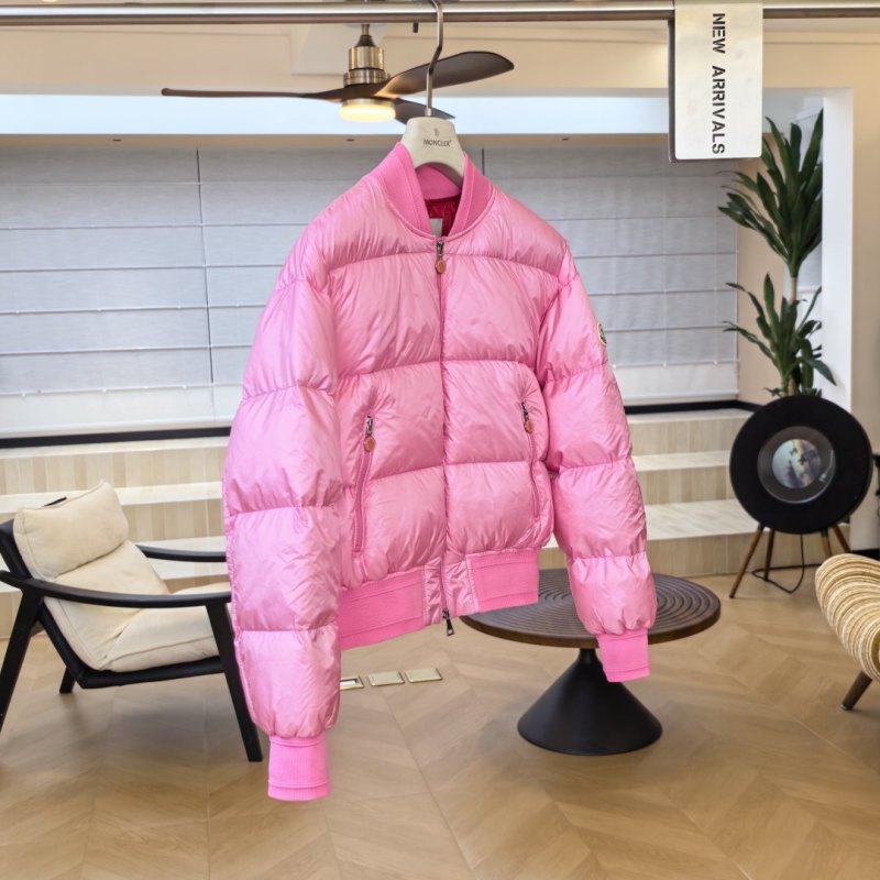 Пуховик Moncler