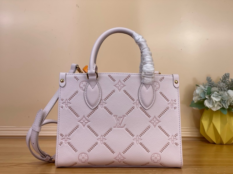 Сумка Louis Vuitton с монограммой