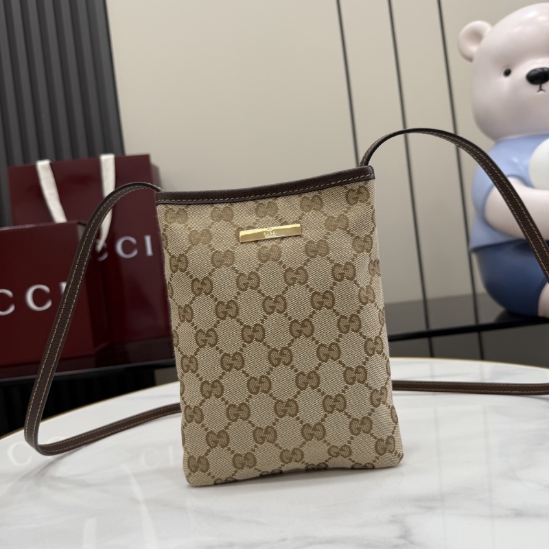 Сумка Gucci с монограммой