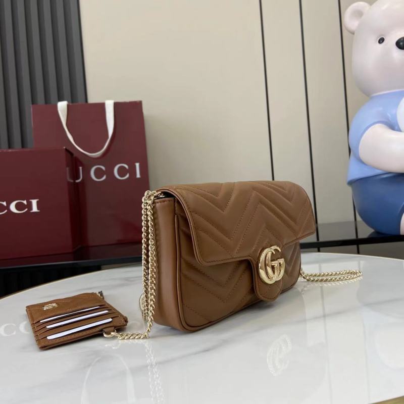 Кожаный клатч Gucci с цепочкой и кошельком