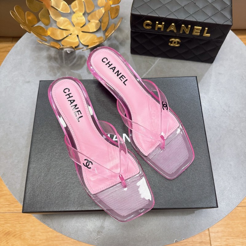 Женские розовые шлёпанцы с логотипом Chanel