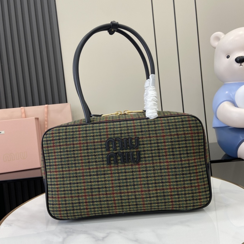 Сумка Miu Miu клетчатая с ручками