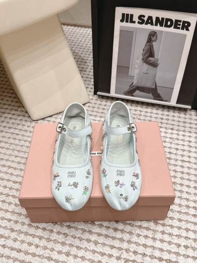 Женские туфли Miu Miu в стиле Мэри Джейн с декором