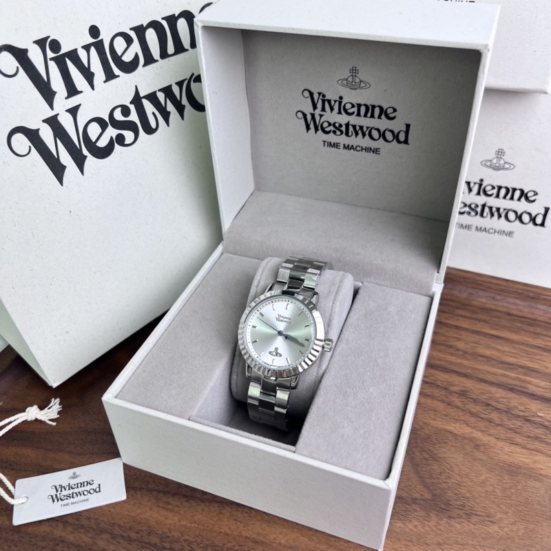 Часы Vivienne Westwood