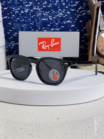 Солнцезащитные очки Ray-Ban Polarized