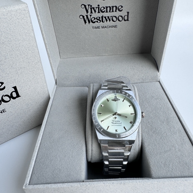 Часы Vivienne Westwood