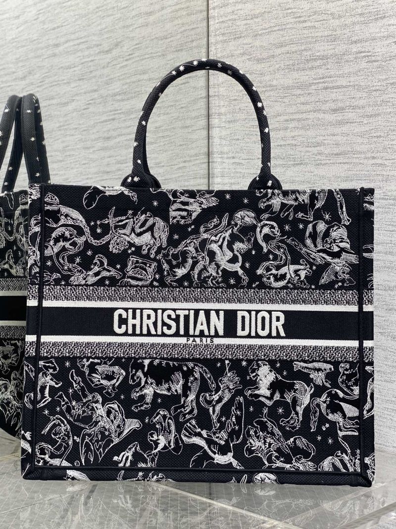Сумка-тоут Christian Dior с вышивкой