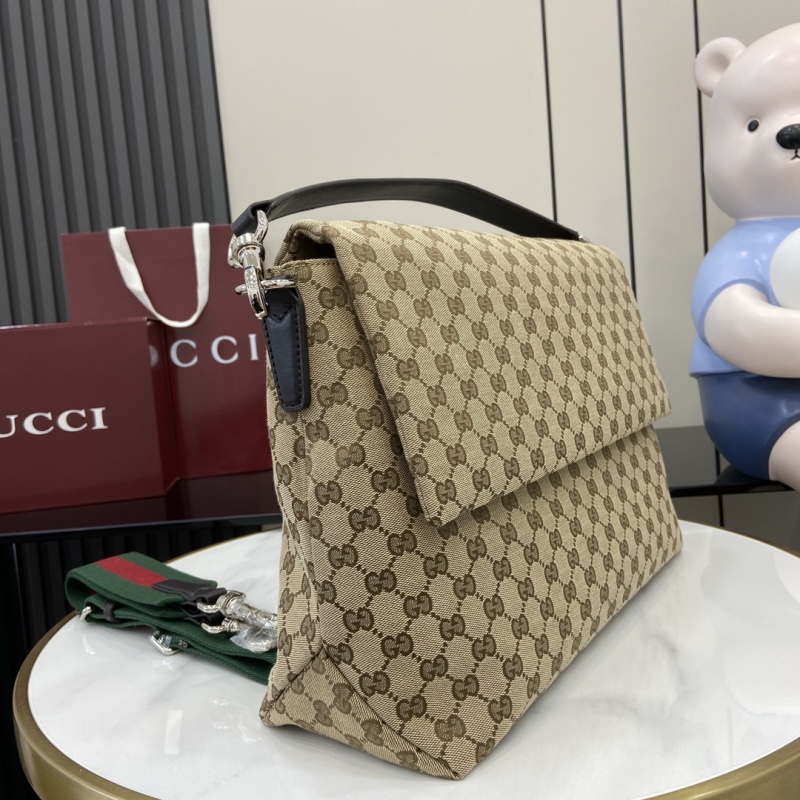 Сумка-кроссбоди Gucci с монограммой
