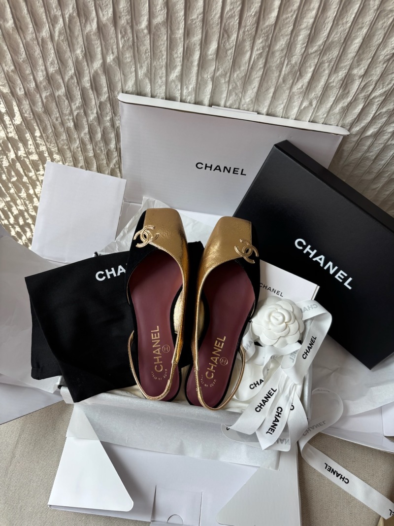 Сандалии Chanel золотые с черным
