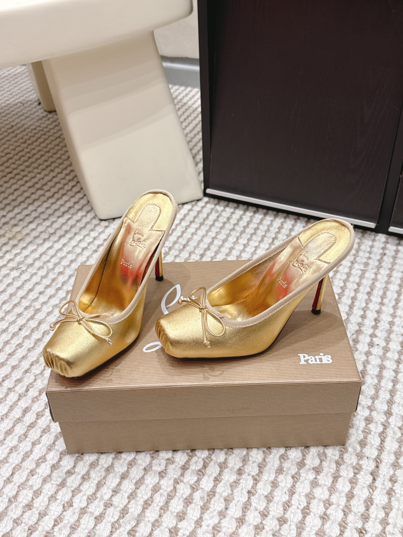 Женские золотые туфли-лодочки Christian Louboutin с бантом