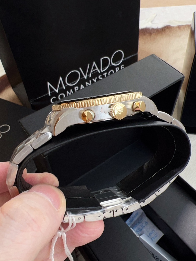Часы Movado