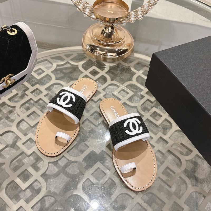 Женские шлёпанцы CHANEL