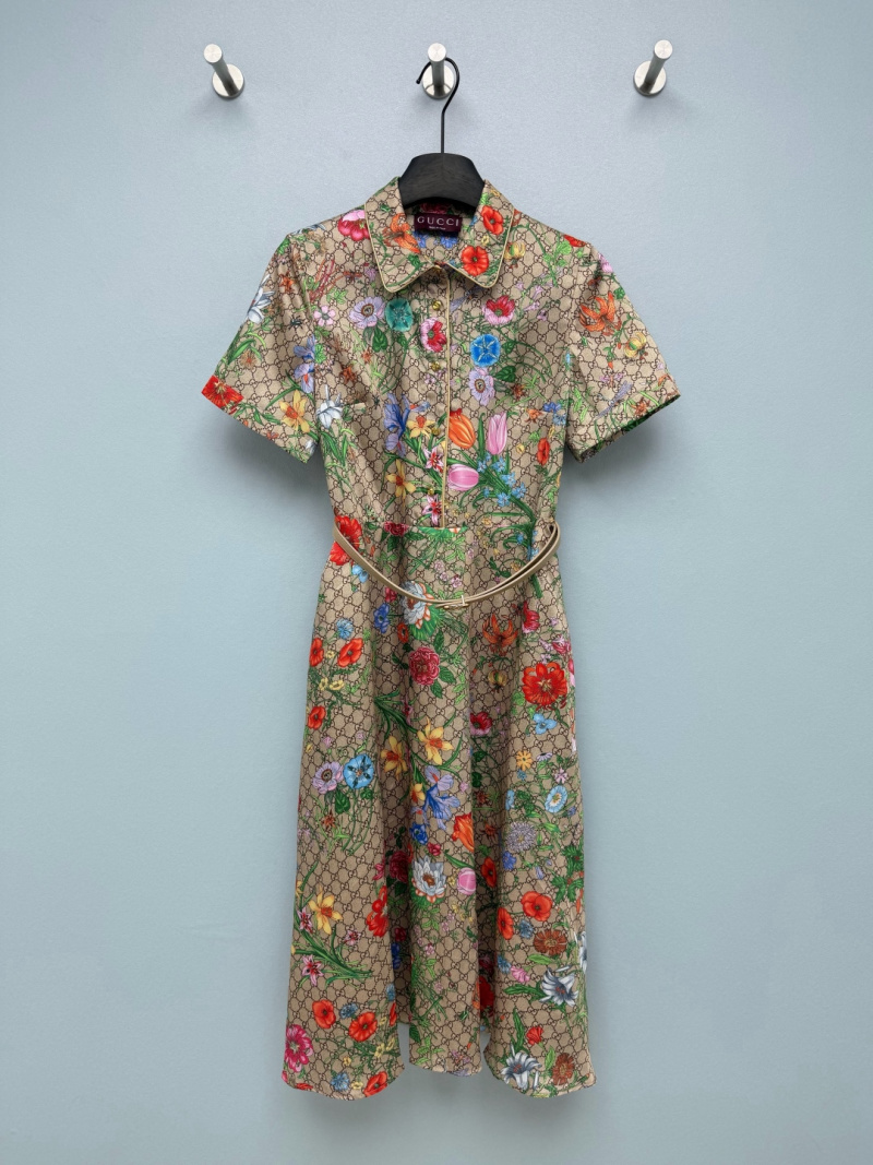 Платье с короткими рукавами и поясом Gucci