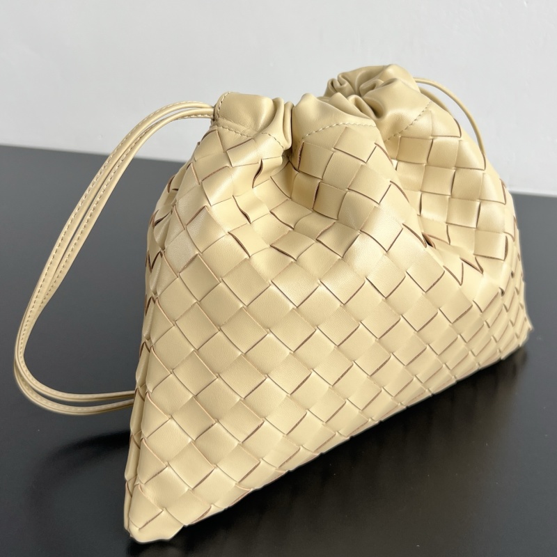Плетеная сумка с ручкой Bottega Veneta
