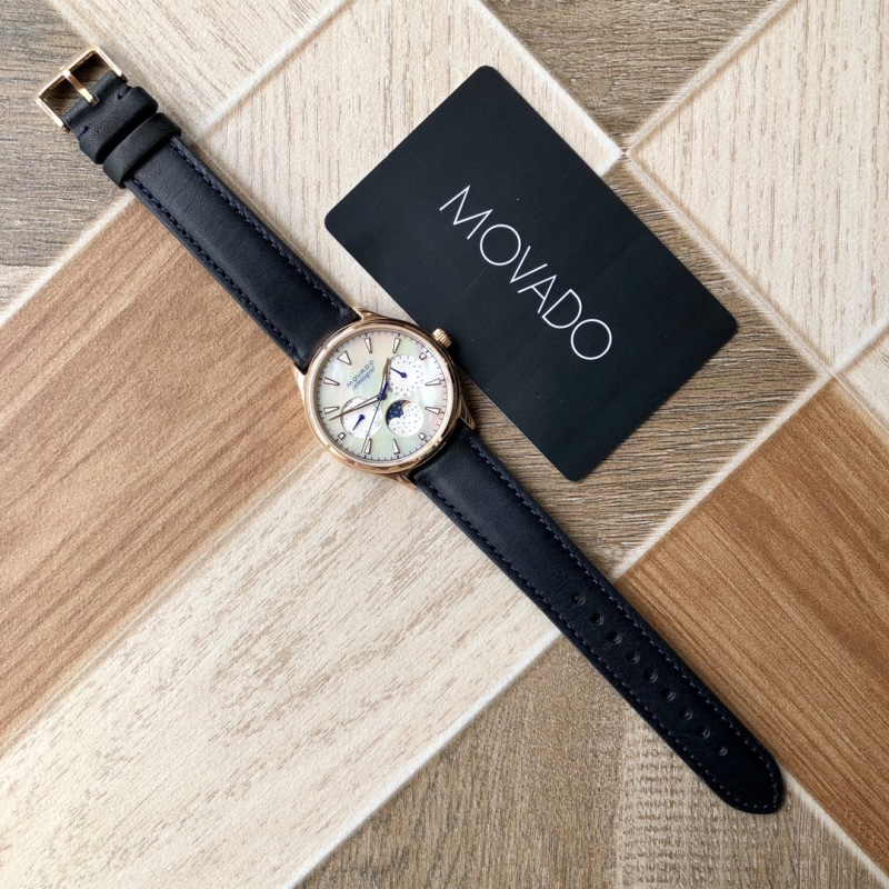 Часы Movado