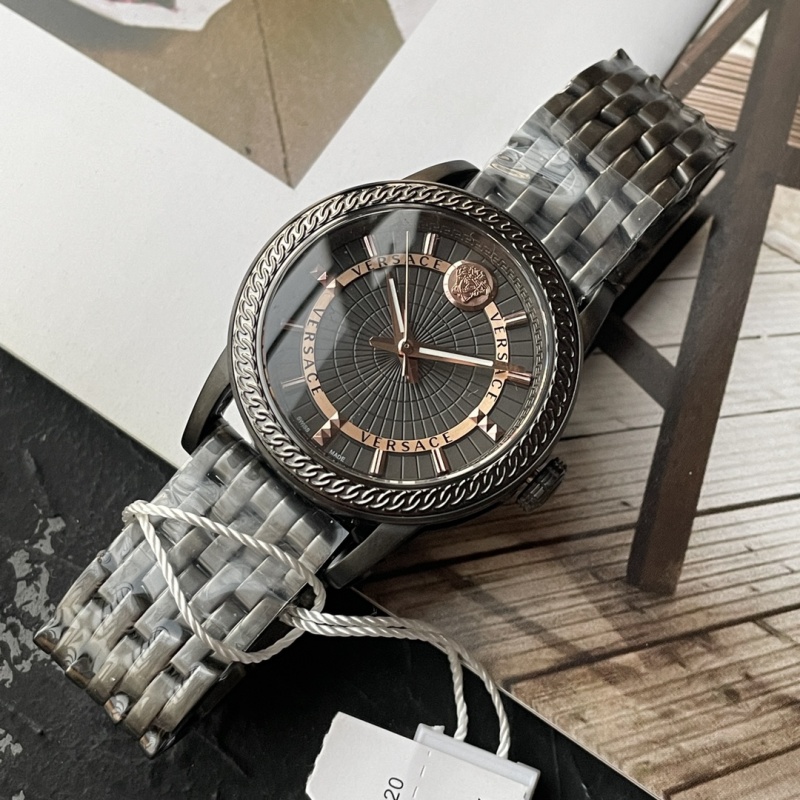 Часы Versace